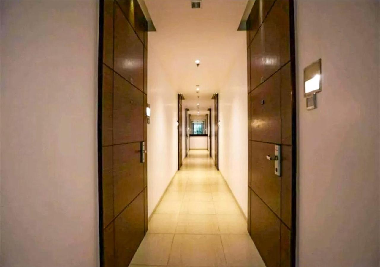 Hotel Suncity Premiere, Near To Airport Bombaj Zewnętrze zdjęcie