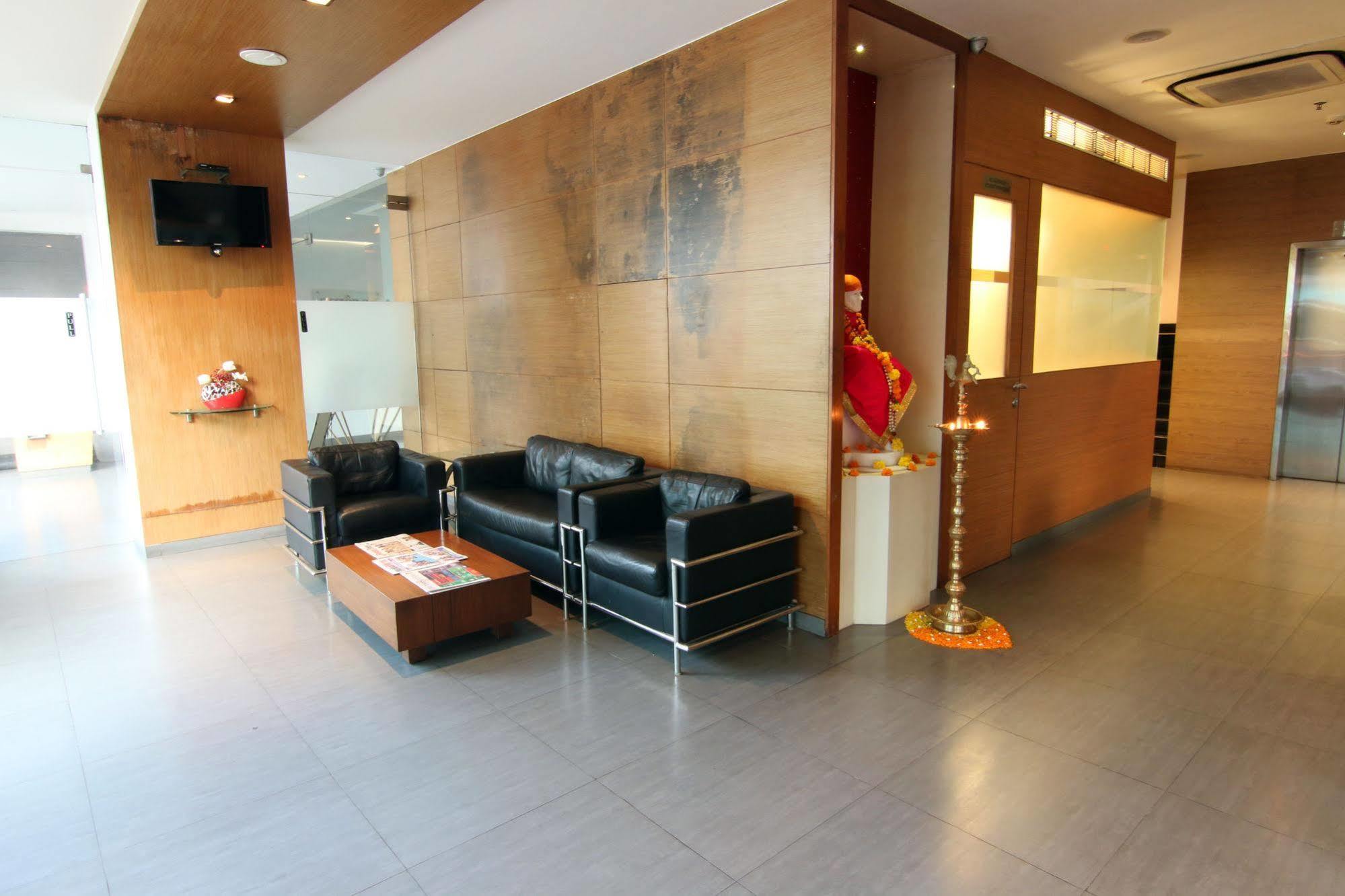 Hotel Suncity Premiere, Near To Airport Bombaj Zewnętrze zdjęcie